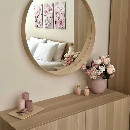 Allure Center 2bdr Apartmán